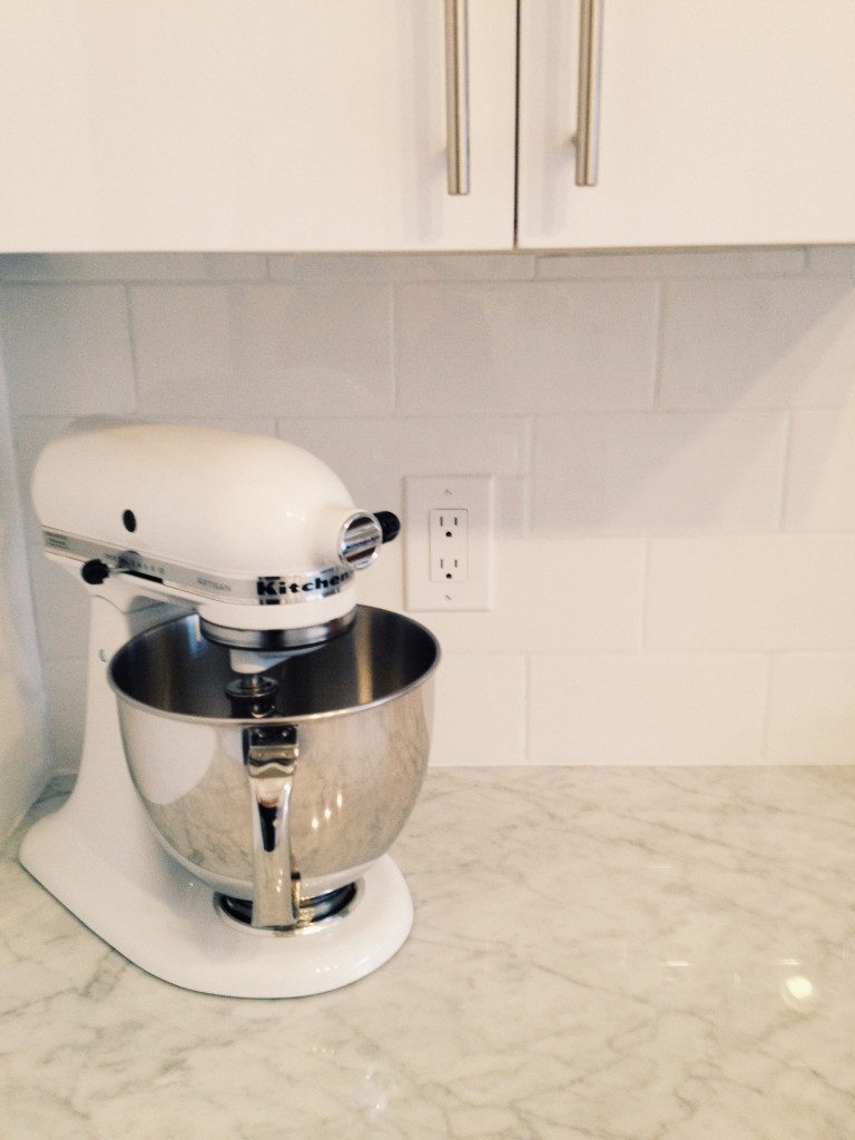 White-Cabana-KitchenAid-stand-mixer-3