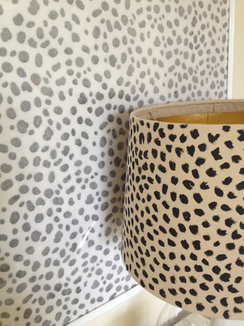 fabric_with_spotted_lampshade