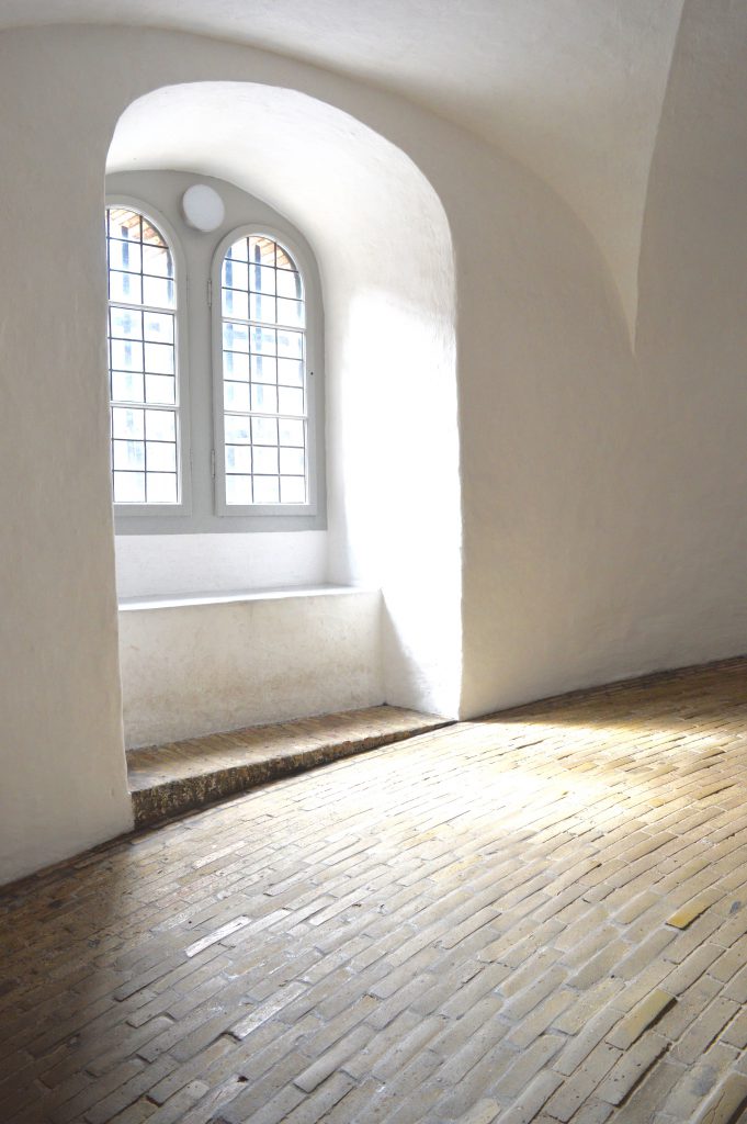 White-Cabana-round-tower-Copenhagen