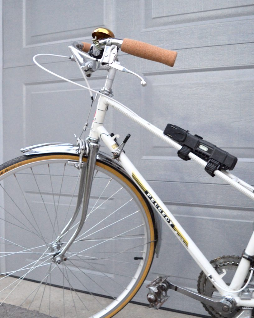 White-Cabana-Abus-bike-lock-11