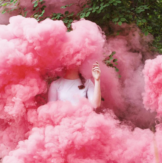 pink-cloud-alice-in-her-palace